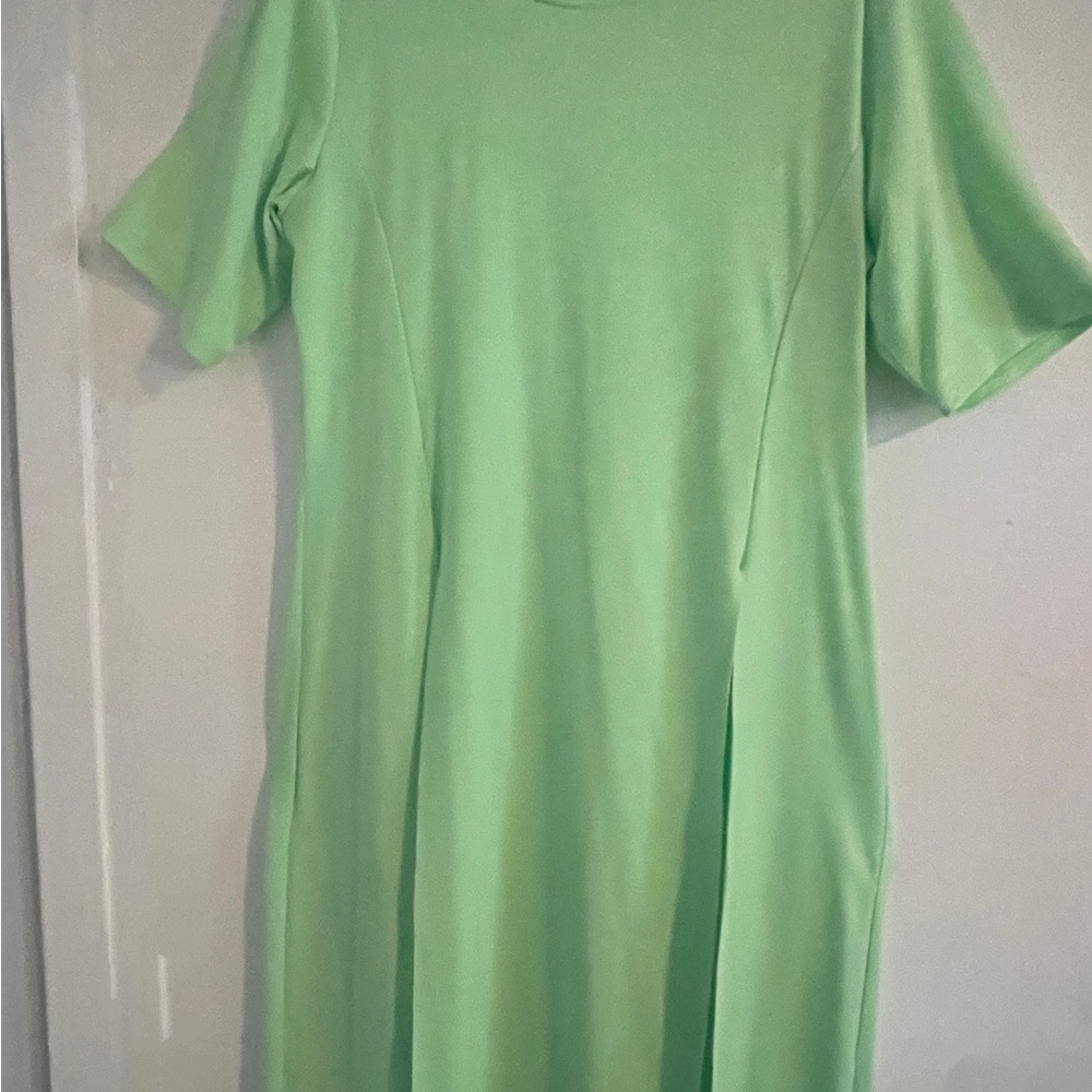 Casual Green A-line Midi Dress with Crew Neck